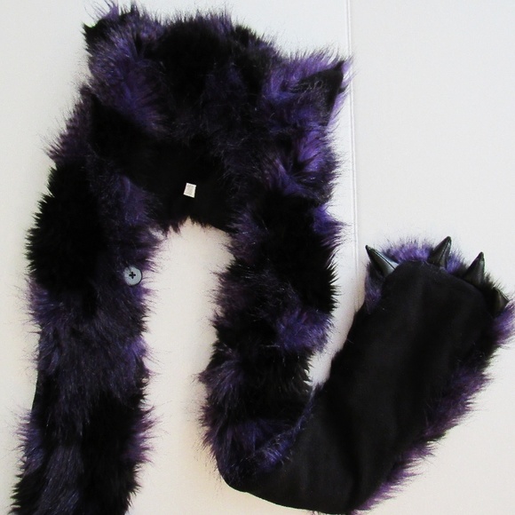 Fluffy Animal Hood Scarf With Paws - Picture 5 of 8
